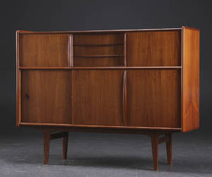 Dansk møbelproducent. Skænk, teak