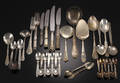 Diverse bestikdele, sølv. 33