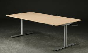 Elektrisk hævesænke skrivebord