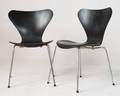 Arne Jacobsen, Paar Stapelstühle Modell 3107, für Fritz Hansen 2