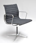 Charles Eames. Kontorstol, model EA-108, sort hopsak