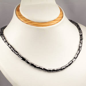 Diamant og rubin collier.