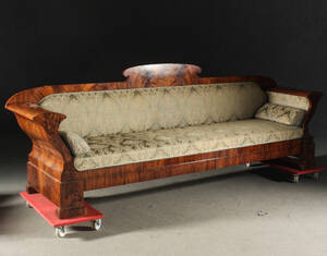 Soffa, mahogny, Karl Johan, 1800-talets första hälft Denna vara har satts till omförsäljning under nytt varunummer4419921