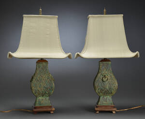 Par kinesiske bordlamper af bronze, 1900-tallet 2