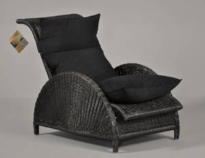 Arne Jacobsen Pariserstolen, i serien originale AJ-fletstole