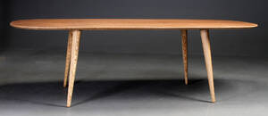 Snedkermester Lau Lauritsen. Let ellipseformet spisebord, Valnød
