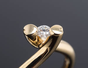 Solitairering med brillant på ca. 0.15 ct. 14 kt. guld, str. 56