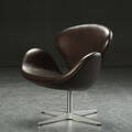 Arne Jacobsen. Svane lænestol, læder 