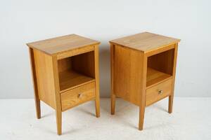 Sängbord, ett, trä