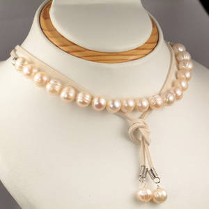 Perle collier fra Chimpo design.