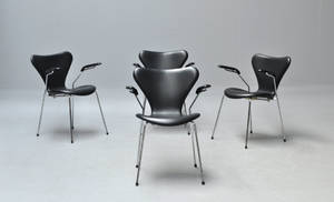Arne Jacobsen. Sæt på fire armstole, model 3207 4