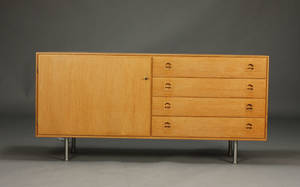 Dansk møbelproducent. Skænk