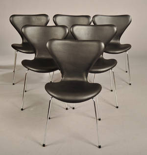 Arne Jacobsen. Seks stole model 3107 6