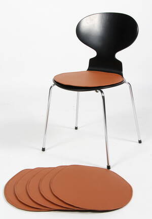 Sædehynder til Arne Jacobsen skalstol, model Myren. 6.