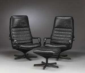 Berg Furniture. Par lænestole samt skammel, læder. 3