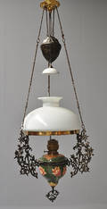 Majolika petroleums hængelampe, 1900-tallet