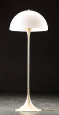 Verner Panton. Panthella standerlampe