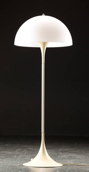 Verner Panton. Panthella standerlampe