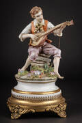 Figur af porcelæn Denne vare er sat til omsalg under nyt varenummer 4468036