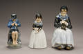 Kgl. Porcelæn, Figurer af Porcelæn i form af to Amagerpiger samt en røgterdreng. 3
