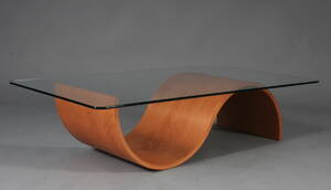 Hjellegjerde. Sofabord model `Wave`