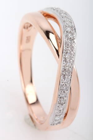 Brillantring m delt ringskinne, 14 kt rosaguld