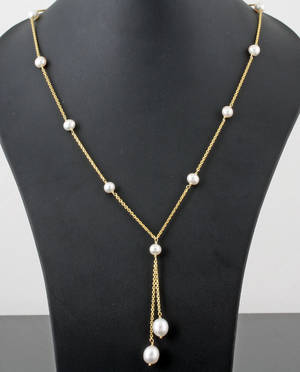 Cultured pearl necklace