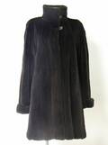 Schwarze Nerzjacke, geschoren, ca. Gr. 36