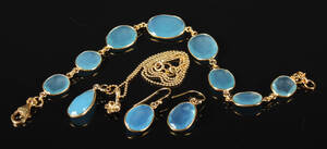 Smykkesæt af forgyldt sterlingsølv med calcedon 6