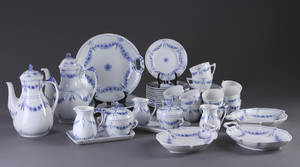 Empire kaffeservice af porcelæn, Bing Grøndahl. 52
