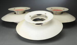 Poul Henningsen. Tre PH5 pendler. 3