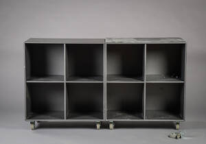 Peter J. Lassen. Et par Montana moduler. 2 