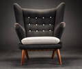 Hans J. Wegner. Lænestol Bamsestoen, model AP19 