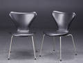 Arne Jacobsen. To stole Syveren, model 3107. 2