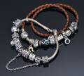 Pandora, armbånd samt charms 2