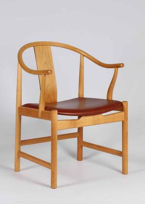 Hans J. Wegner. Kinastol, model PP 66