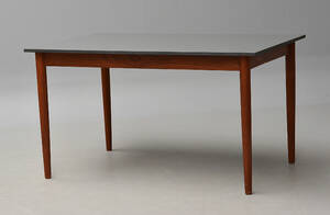 Spisebord i teak med laminatplade Denne vare er sat til omsalg under nyt varenummer 4295379