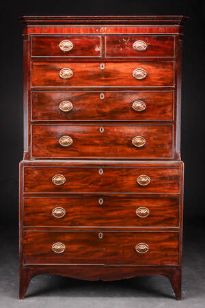 Engelsk Tallboy af mahogni, ca. 1800