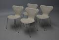 Arne Jacobsen sæt på fire forsidepolstrede stole model 3107 4