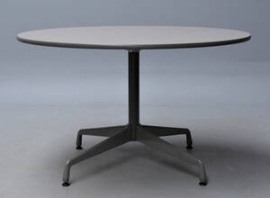 Charles Eames.Segmented Table, Ø 121 cm 