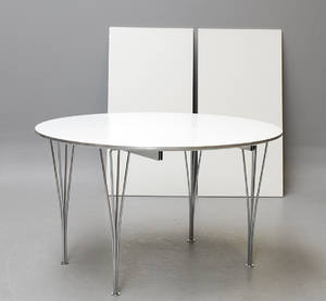 Piet Hein  Bruno Mathsson. Rundt spisebord med to tillægsplader