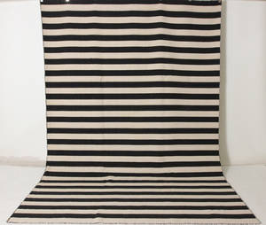 Modern Kelim 357 x 253 cm.