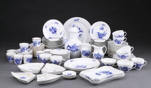 Royal Copenhagen. Blå Blomst kaffeservice 103 Denne vare er sat til omsalg under nyt varenummer 4879602