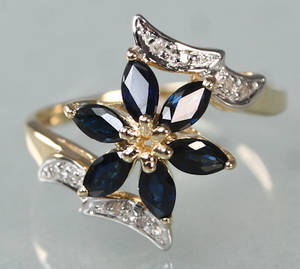 Safir- og diamantring