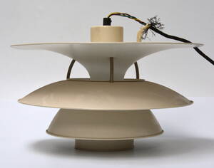 Poul Henningsen. Charlottenborg pendel