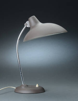 Christian Dell. Kaiser bordlampe, model 6786, brun