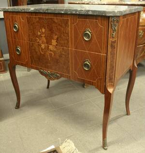 Byrå, Gustaviansk stil