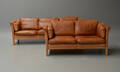 Mogens Hansen. To- og trepersoners sofa med bøffellæder. 2