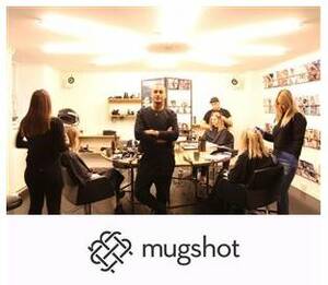 Byd på en valgfri behandling hos Mugshot Hair - Til fordel for AIDS-Fondet