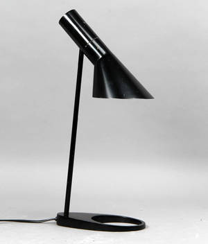 Arne Jacobsen. AJ Bordlampe, sort